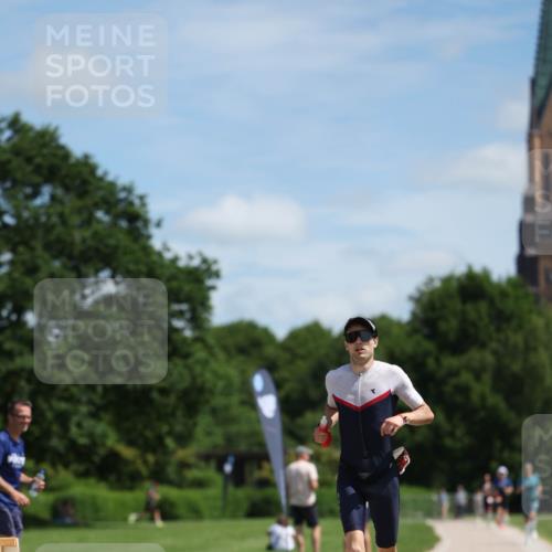21.06.2026 - Viking Triathlon Michael Strokosch http://msf.ph/oto/9831983 21.06.2026 12:52:20 Laufen 579 meine-sportfotos.de