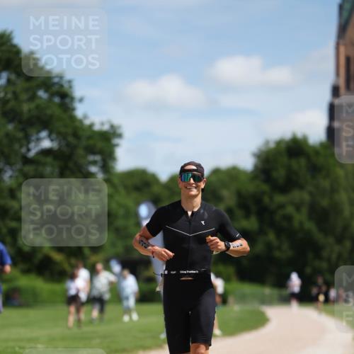 21.06.2026 - Viking Triathlon Michael Strokosch http://msf.ph/oto/9832062 21.06.2026 12:53:37 Laufen 446 meine-sportfotos.de