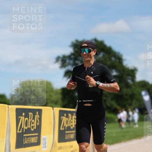 21.06.2026 - Viking Triathlon Michael Strokosch http://msf.ph/oto/9832067 21.06.2026 12:53:39 Laufen 446 meine-sportfotos.de