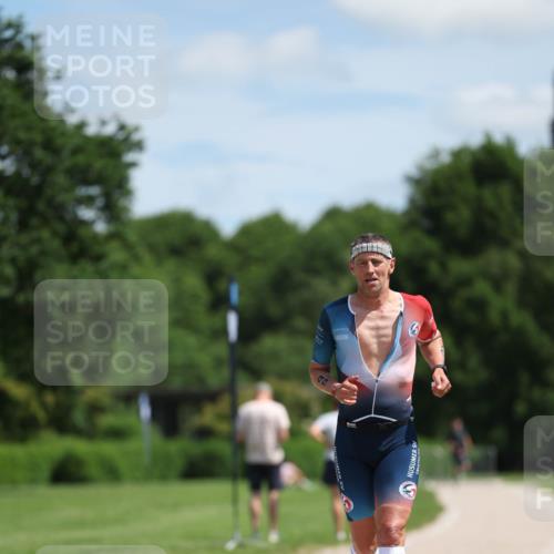 21.06.2026 - Viking Triathlon Michael Strokosch http://msf.ph/oto/9832141 21.06.2026 12:54:42 Laufen 49 meine-sportfotos.de