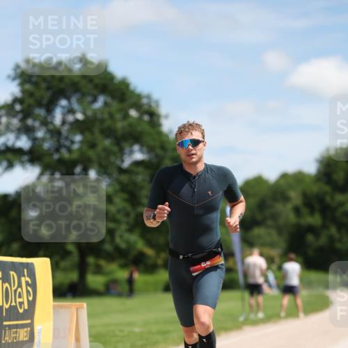 21.06.2026 - Viking Triathlon Michael Strokosch http://msf.ph/oto/9832166 21.06.2026 12:55:10 Laufen 28 meine-sportfotos.de