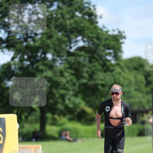 21.06.2026 - Viking Triathlon Michael Strokosch http://msf.ph/oto/9832189 21.06.2026 12:55:54 Laufen 4 meine-sportfotos.de