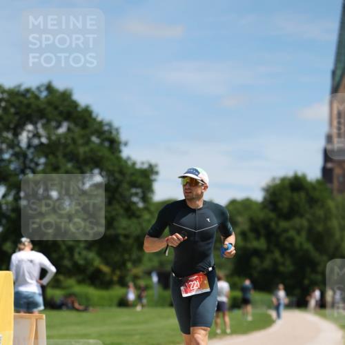 21.06.2026 - Viking Triathlon Michael Strokosch http://msf.ph/oto/9832317 21.06.2026 12:59:09 Laufen 221 meine-sportfotos.de