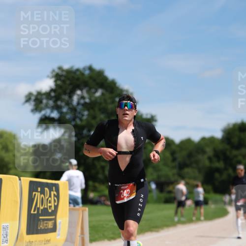 21.06.2026 - Viking Triathlon Michael Strokosch http://msf.ph/oto/9832338 21.06.2026 12:59:48 Laufen 242, 342, 551 meine-sportfotos.de