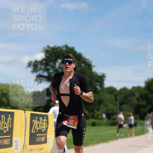 21.06.2026 - Viking Triathlon Michael Strokosch http://msf.ph/oto/9832339 21.06.2026 12:59:48 Laufen 242, 342, 551 meine-sportfotos.de