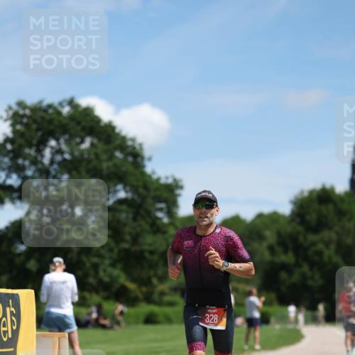 21.06.2026 - Viking Triathlon Michael Strokosch http://msf.ph/oto/9832461 21.06.2026 13:01:18 Laufen 200, 328, 537, 568 meine-sportfotos.de