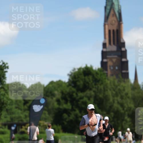 21.06.2026 - Viking Triathlon Michael Strokosch http://msf.ph/oto/9832512 21.06.2026 13:02:11 Laufen 7, 25, 43, 285, 466 meine-sportfotos.de