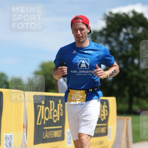 21.06.2026 - Viking Triathlon Michael Strokosch http://msf.ph/oto/9832625 21.06.2026 13:03:22 Laufen 332, 440, 668 meine-sportfotos.de