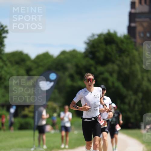 21.06.2026 - Viking Triathlon Michael Strokosch http://msf.ph/oto/9832651 21.06.2026 13:04:02 Laufen 86, 171, 508 meine-sportfotos.de