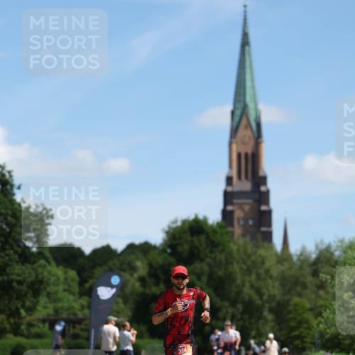 21.06.2026 - Viking Triathlon Michael Strokosch http://msf.ph/oto/9832693 21.06.2026 13:04:32 Laufen 394, 615 meine-sportfotos.de