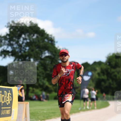 21.06.2026 - Viking Triathlon Michael Strokosch http://msf.ph/oto/9832700 21.06.2026 13:04:34 Laufen 394, 547 meine-sportfotos.de