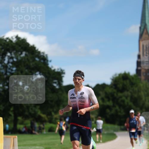 21.06.2026 - Viking Triathlon Michael Strokosch http://msf.ph/oto/9832726 21.06.2026 13:04:44 Laufen 31, 372, 475, 547 meine-sportfotos.de