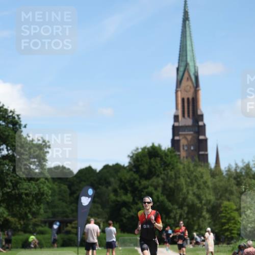 21.06.2026 - Viking Triathlon Michael Strokosch http://msf.ph/oto/9832749 21.06.2026 13:04:55 Laufen 467, 475 meine-sportfotos.de