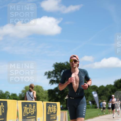 21.06.2026 - Viking Triathlon Michael Strokosch http://msf.ph/oto/9833137 21.06.2026 13:10:28 Laufen 55, 58, 103, 126, 136, 380, 527 meine-sportfotos.de
