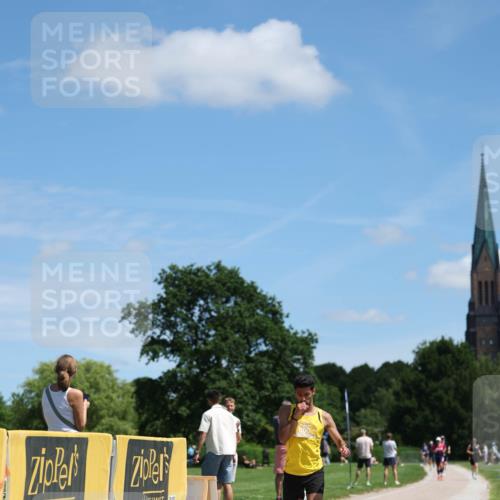 21.06.2026 - Viking Triathlon Michael Strokosch http://msf.ph/oto/9833479 21.06.2026 13:14:57 Laufen 665 meine-sportfotos.de