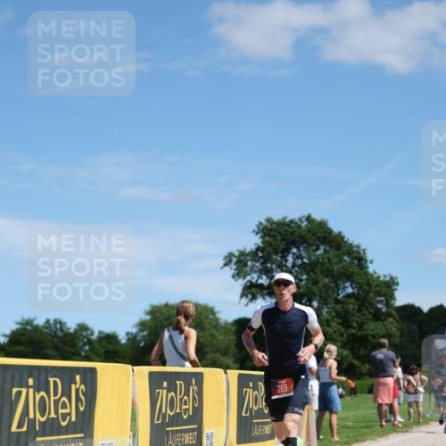 21.06.2026 - Viking Triathlon Michael Strokosch http://msf.ph/oto/9833582 21.06.2026 13:16:15 Laufen 34, 107, 150, 220, 269 meine-sportfotos.de