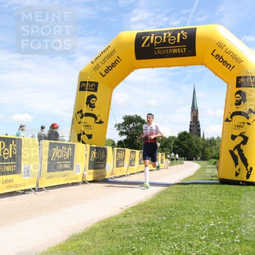 21.06.2026 - Viking Triathlon Michael Strokosch http://msf.ph/oto/9834068 21.06.2026 12:37:10 Laufen 31, 575 meine-sportfotos.de