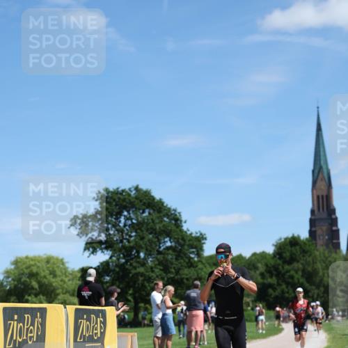 21.06.2026 - Viking Triathlon Michael Strokosch http://msf.ph/oto/9834109 21.06.2026 13:22:43 Laufen 19, 363, 446 meine-sportfotos.de