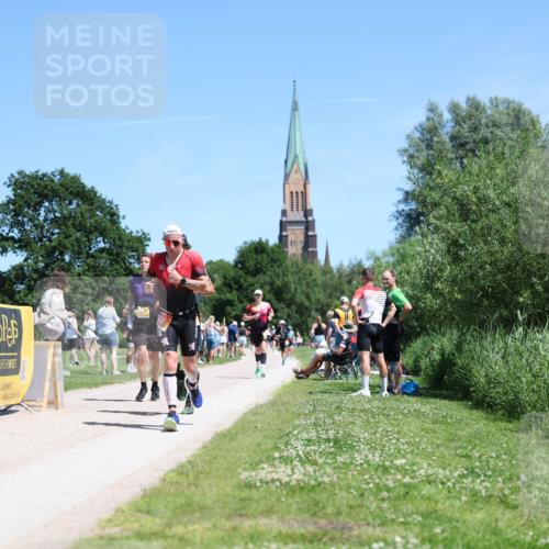 21.06.2026 - Viking Triathlon Michael Strokosch http://msf.ph/oto/9834526 21.06.2026 14:04:22 Laufen 14, 47, 550, 633, 653 meine-sportfotos.de