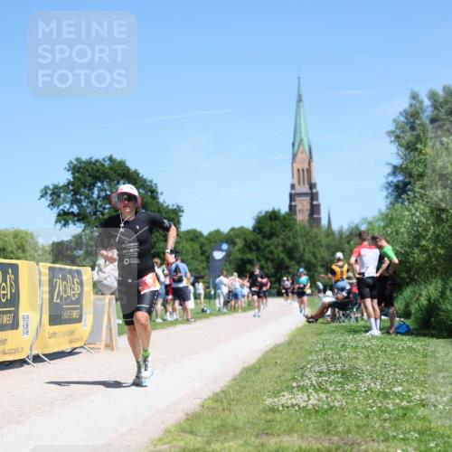 21.06.2026 - Viking Triathlon Michael Strokosch http://msf.ph/oto/9834542 21.06.2026 14:04:33 Laufen 171, 217 meine-sportfotos.de