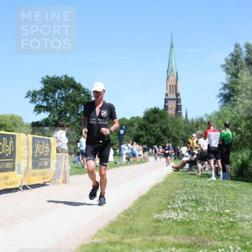 21.06.2026 - Viking Triathlon Michael Strokosch http://msf.ph/oto/9834885 21.06.2026 14:07:11 Laufen 111, 349, 377 meine-sportfotos.de