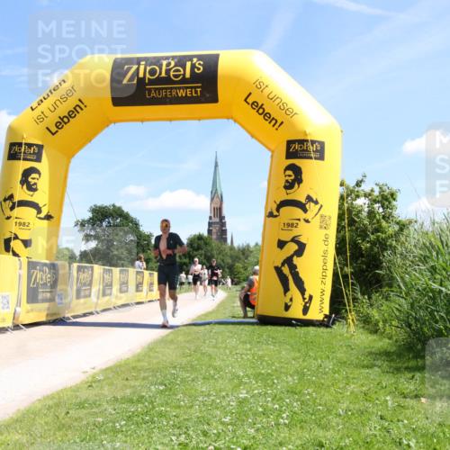 21.06.2026 - Viking Triathlon Michael Strokosch http://msf.ph/oto/9834951 21.06.2026 13:10:29 Laufen 55 meine-sportfotos.de