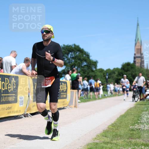 21.06.2026 - Viking Triathlon Michael Strokosch http://msf.ph/oto/9834996 21.06.2026 14:07:45 Laufen 391, 548 meine-sportfotos.de