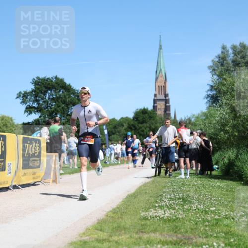21.06.2026 - Viking Triathlon Michael Strokosch http://msf.ph/oto/9835000 21.06.2026 14:07:49 Laufen 475, 496, 548 meine-sportfotos.de