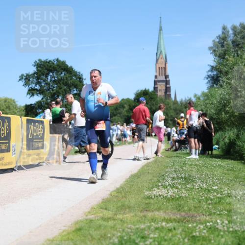21.06.2026 - Viking Triathlon Michael Strokosch http://msf.ph/oto/9835041 21.06.2026 14:08:00 Laufen 332, 496, 504 meine-sportfotos.de