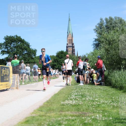 21.06.2026 - Viking Triathlon Michael Strokosch http://msf.ph/oto/9835302 21.06.2026 14:09:30 Laufen 38, 91, 310, 453, 575 meine-sportfotos.de