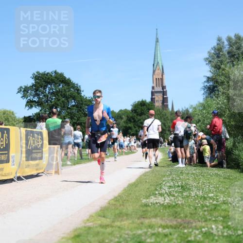21.06.2026 - Viking Triathlon Michael Strokosch http://msf.ph/oto/9835306 21.06.2026 14:09:31 Laufen 38, 91, 310, 453, 575 meine-sportfotos.de