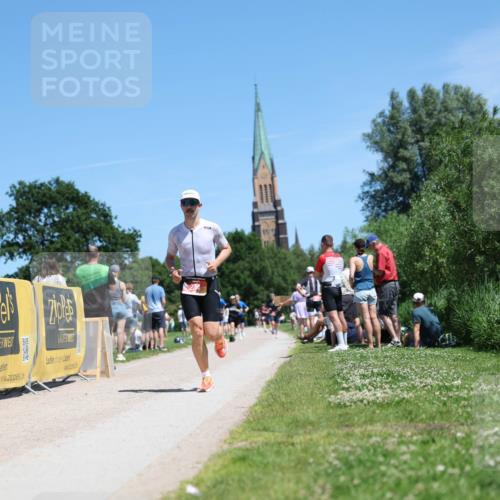 21.06.2026 - Viking Triathlon Michael Strokosch http://msf.ph/oto/9835597 21.06.2026 14:11:11 Laufen 36, 234 meine-sportfotos.de