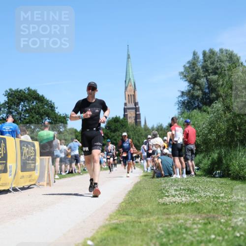 21.06.2026 - Viking Triathlon Michael Strokosch http://msf.ph/oto/9835756 21.06.2026 14:12:13 Laufen 321, 337, 353, 372 meine-sportfotos.de