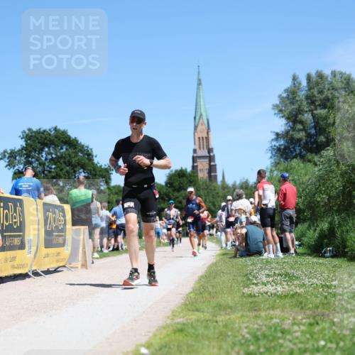 21.06.2026 - Viking Triathlon Michael Strokosch http://msf.ph/oto/9835758 21.06.2026 14:12:13 Laufen 321, 337, 353, 372 meine-sportfotos.de