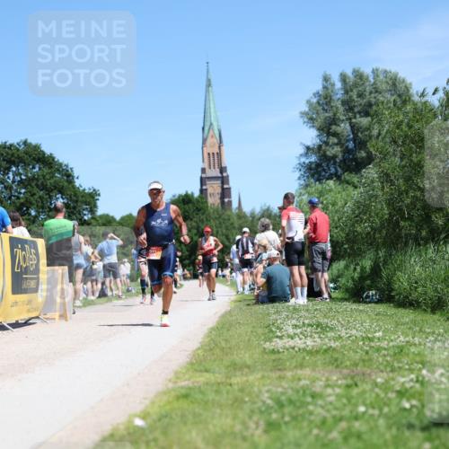 21.06.2026 - Viking Triathlon Michael Strokosch http://msf.ph/oto/9835768 21.06.2026 14:12:15 Laufen 321, 337, 353, 372 meine-sportfotos.de