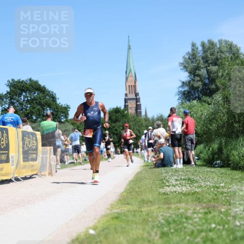 21.06.2026 - Viking Triathlon Michael Strokosch http://msf.ph/oto/9835772 21.06.2026 14:12:16 Laufen 321, 322, 337, 353, 372 meine-sportfotos.de
