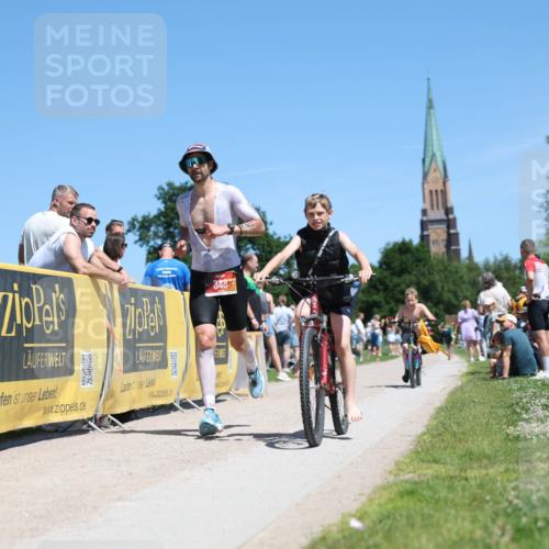 21.06.2026 - Viking Triathlon Michael Strokosch http://msf.ph/oto/9835867 21.06.2026 14:12:40 Laufen 143, 348, 569 meine-sportfotos.de