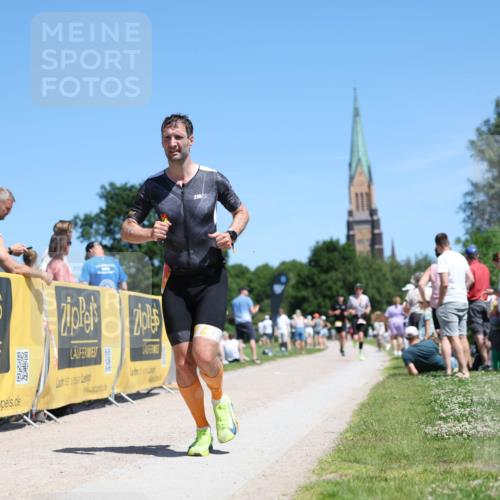 21.06.2026 - Viking Triathlon Michael Strokosch http://msf.ph/oto/9836001 21.06.2026 14:13:56 Laufen 343, 401 meine-sportfotos.de