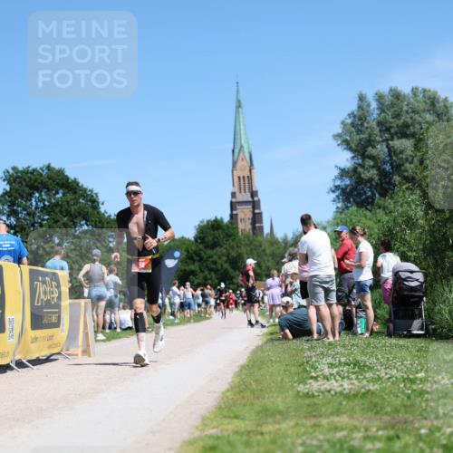 21.06.2026 - Viking Triathlon Michael Strokosch http://msf.ph/oto/9836027 21.06.2026 14:14:23 Laufen 94 meine-sportfotos.de