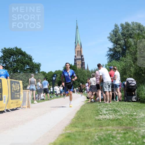 21.06.2026 - Viking Triathlon Michael Strokosch http://msf.ph/oto/9836088 21.06.2026 14:15:04 Laufen 410 meine-sportfotos.de