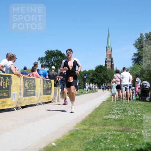 21.06.2026 - Viking Triathlon Michael Strokosch http://msf.ph/oto/9836335 21.06.2026 14:18:01 Laufen 90, 133 meine-sportfotos.de