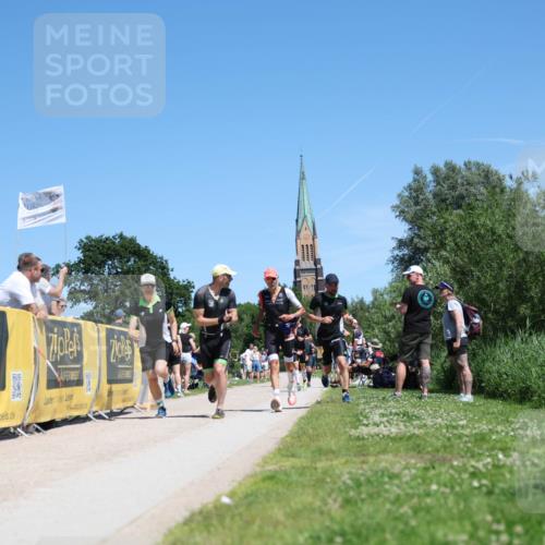 21.06.2026 - Viking Triathlon Michael Strokosch http://msf.ph/oto/9837374 21.06.2026 14:29:44 Laufen 70, 107, 113, 151, 340, 522, 610 meine-sportfotos.de