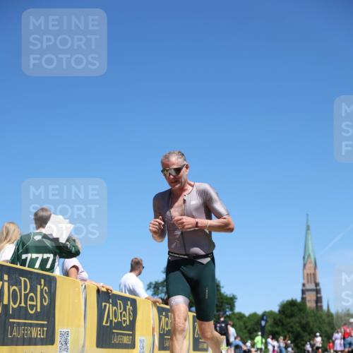 21.06.2026 - Viking Triathlon Michael Strokosch http://msf.ph/oto/9837477 21.06.2026 14:30:37 Laufen 60 meine-sportfotos.de