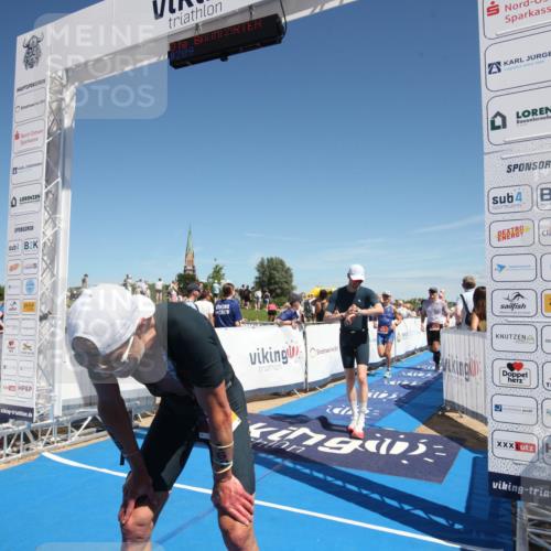 21.06.2026 - Viking Triathlon Michael Strokosch http://msf.ph/oto/9839236 21.06.2026 15:00:08 Ziel  meine-sportfotos.de