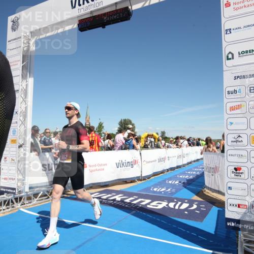 21.06.2026 - Viking Triathlon Michael Strokosch http://msf.ph/oto/9839423 21.06.2026 15:14:35 Ziel 374, 552 meine-sportfotos.de