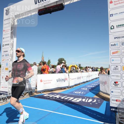 21.06.2026 - Viking Triathlon Michael Strokosch http://msf.ph/oto/9839424 21.06.2026 15:14:35 Ziel 374, 552 meine-sportfotos.de