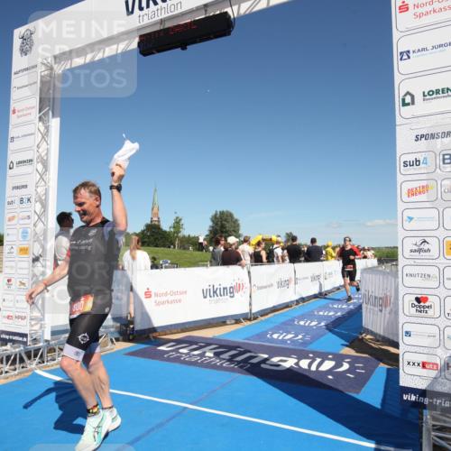 21.06.2026 - Viking Triathlon Michael Strokosch http://msf.ph/oto/9839634 21.06.2026 15:42:38 Ziel 300 meine-sportfotos.de