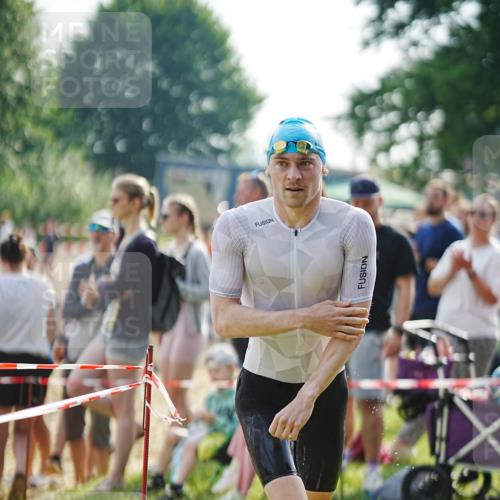 21.06.2026 - 29. Vierlanden-Triathlon LAZAROV Photography http://msf.ph/oto/9839742 21.06.2026 08:32:56 Schwimmen 2, 16, 26, 47 meine-sportfotos.de