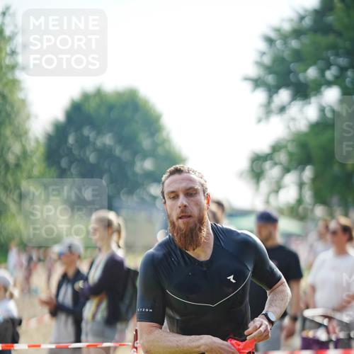 21.06.2026 - 29. Vierlanden-Triathlon LAZAROV Photography http://msf.ph/oto/9839751 21.06.2026 08:33:41 Schwimmen 9, 111 meine-sportfotos.de