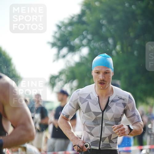 21.06.2026 - 29. Vierlanden-Triathlon LAZAROV Photography http://msf.ph/oto/9839803 21.06.2026 08:37:34 Schwimmen 31, 46, 107, 127 meine-sportfotos.de